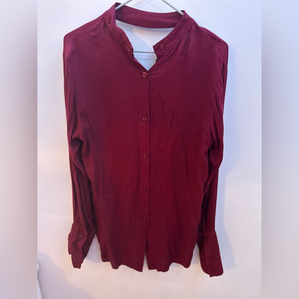 Bella Dahl burgundy button down shirt